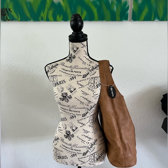 JOY SUSAN Molly Slouchy Hobo Handbag - Picture 3 of 9